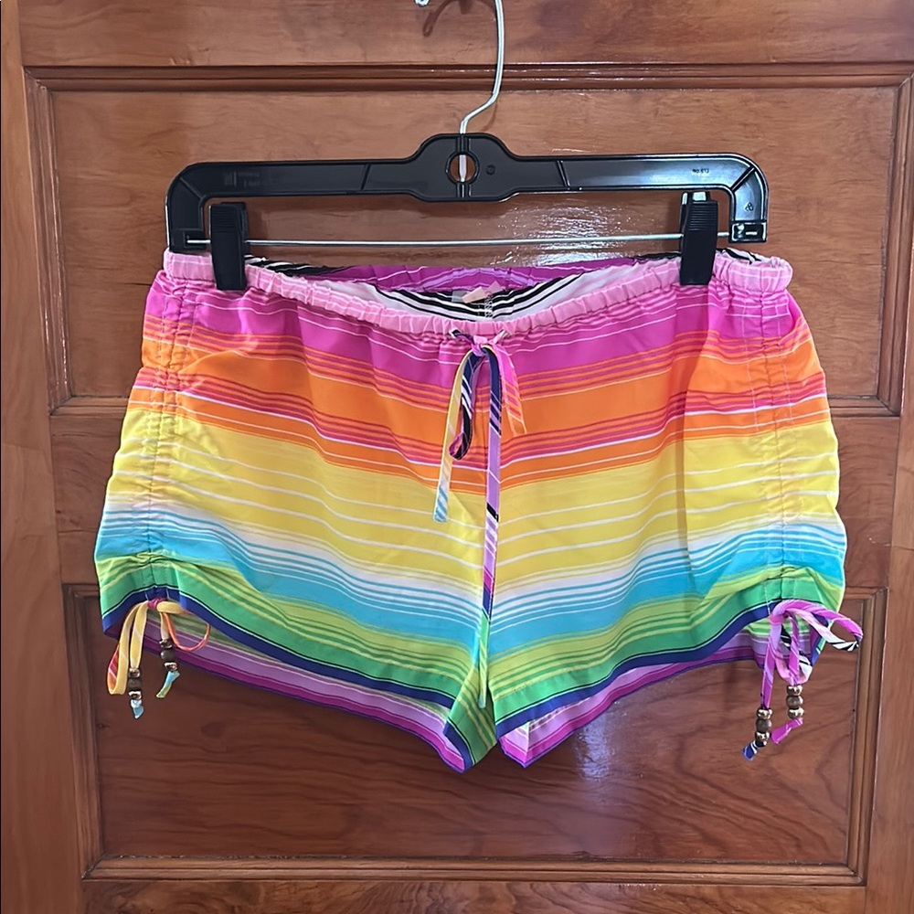 Echo Striped Women's Shorts